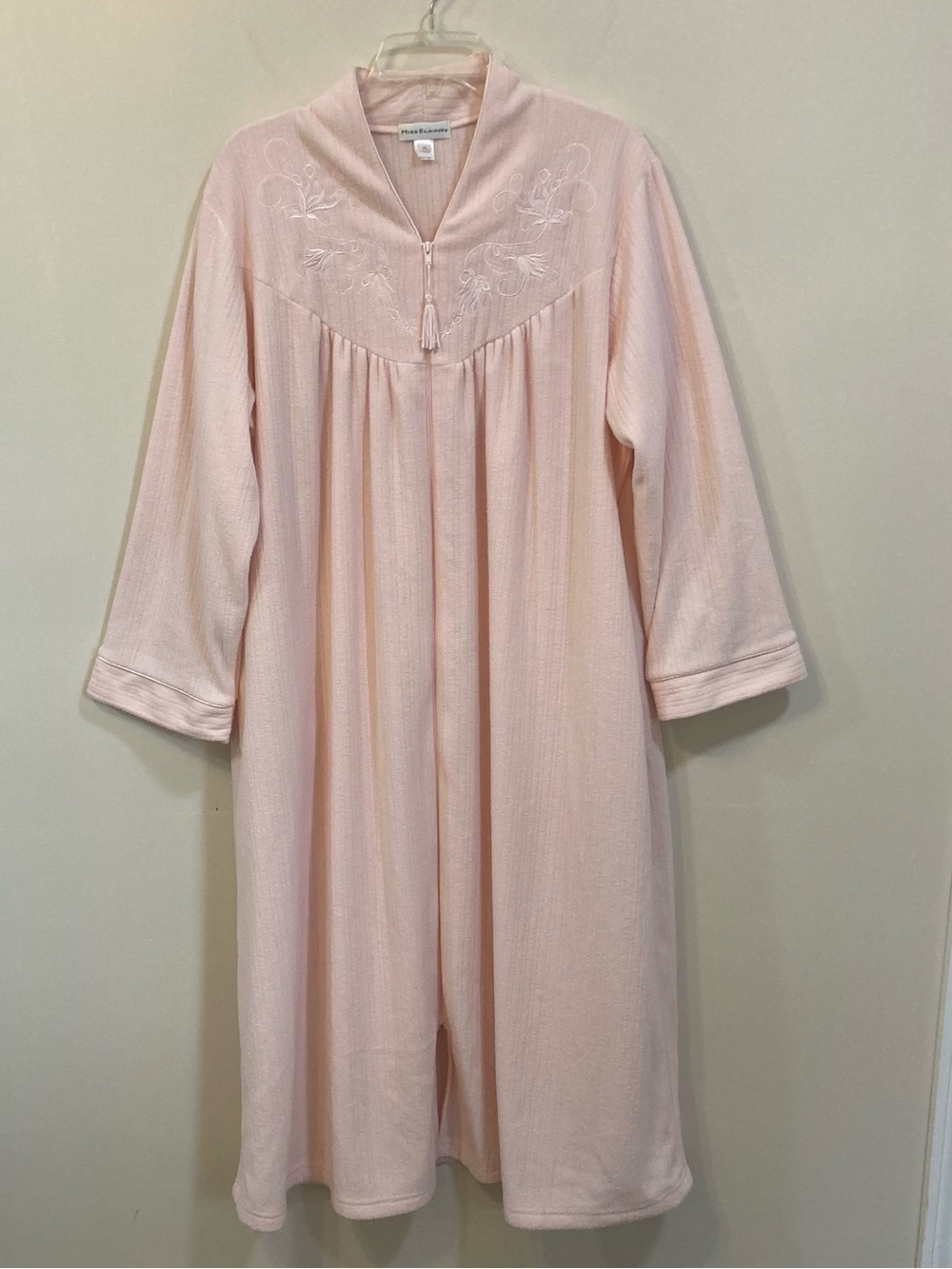 Miss Elaine Long Zip Front Sz XL Womens Pink Robe Embroidered Long Sleeve